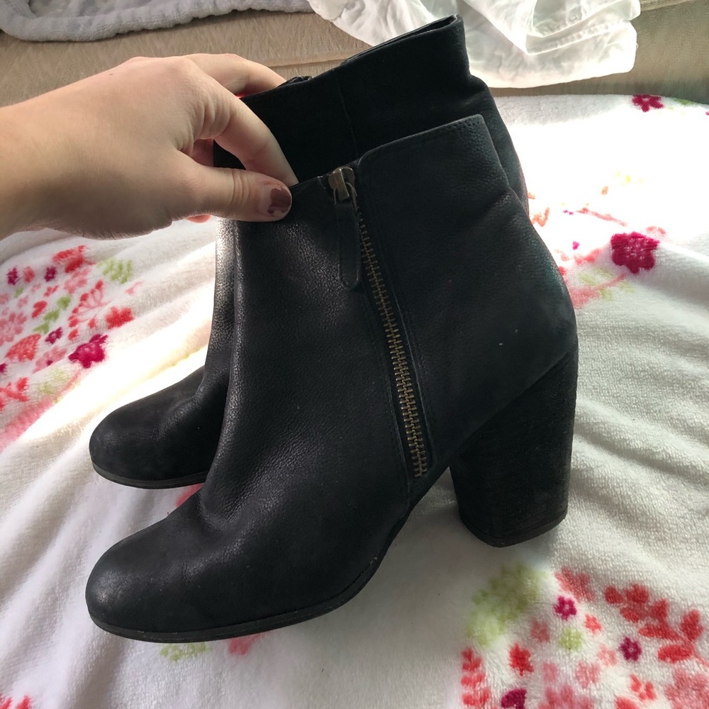 BP black booties